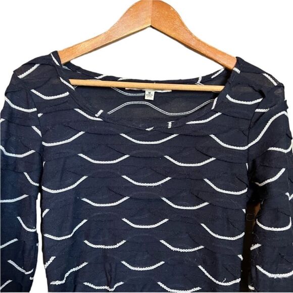 3 for $30! Max studio navy scallop sweater - Picture 2 of 11